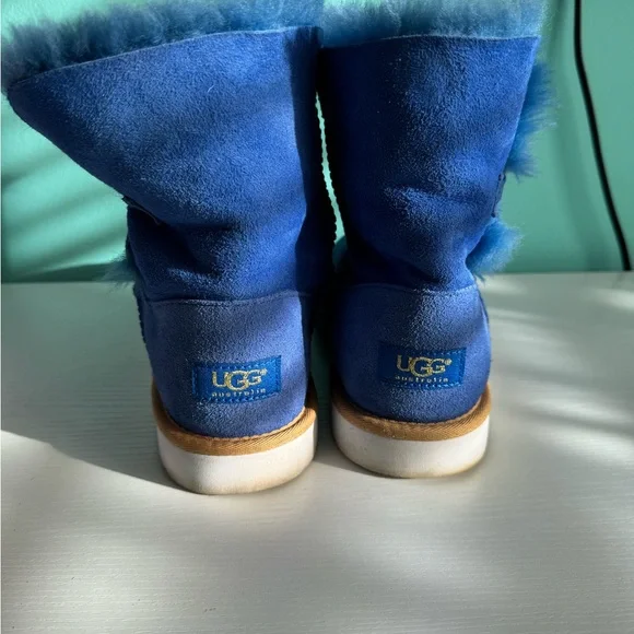 UGG Youth Bailey Button Boots Size 6 Cobalt Blue - Picture 4 of 7